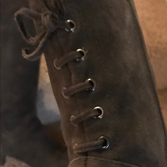Gorgeous suede boots!!! - Picture 2 of 3